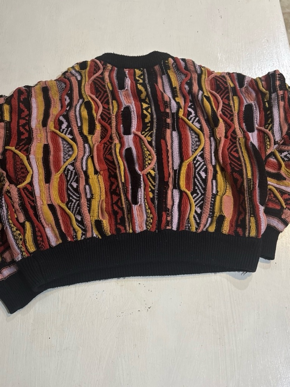 Funky Textured Cropped Sweater - Picture 5 of 5